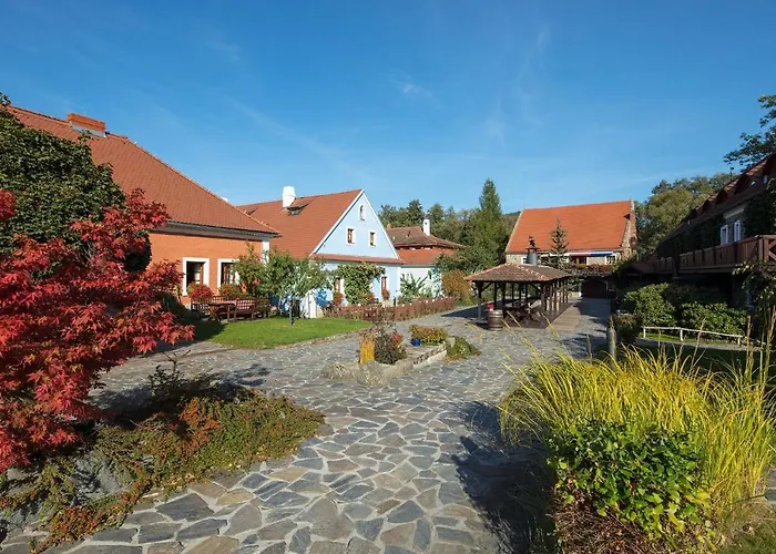 Farma Michael Na Tvrzi Nedvězí * Netvořice